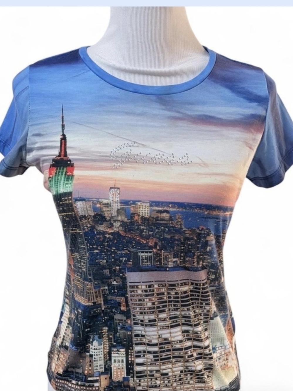 Guess Blue Multicolor City Skyline Short Sleeve Tee
